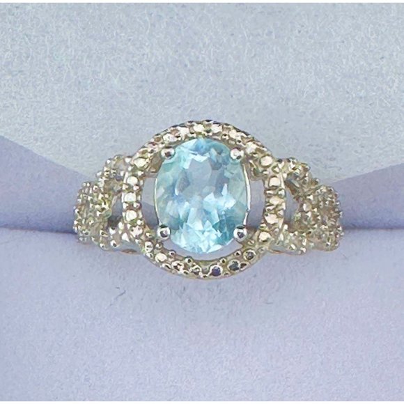 Beautiful Floating Oval Natural Blue Topaz w Textured Detailing / Diamond Accent - Picture 1 of 11